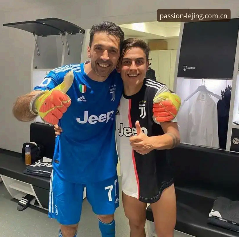 乐竞直播最新版 都灵德比火药味vs乐竞直播体验:一场足球与电竞的激情碰撞